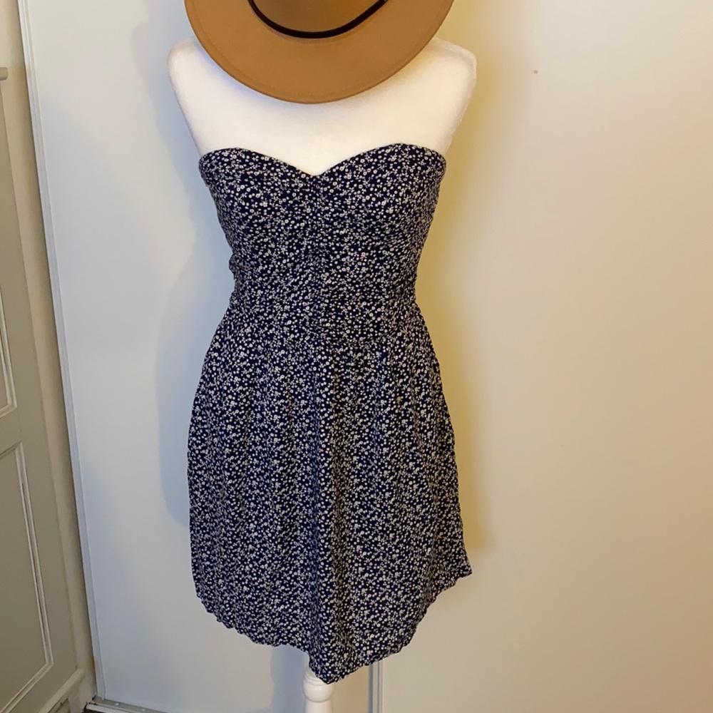 Floral print sleeveless dress